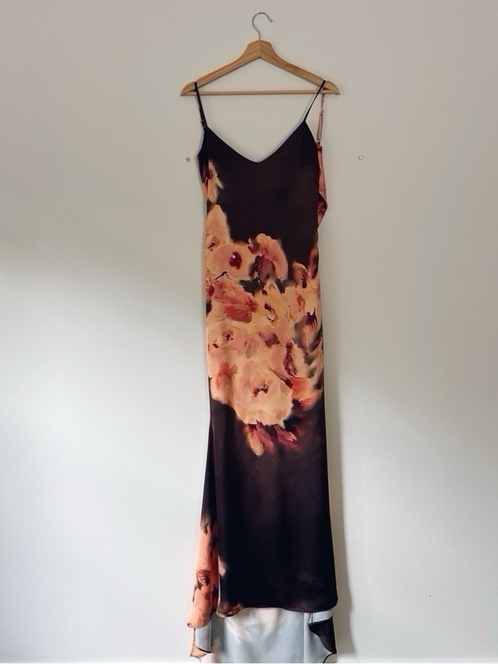 House of CB Mariamma Dark Brown Floral Printed Satin Maxi Dress - Picture 10 of 16